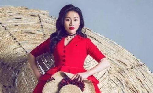 草帽姐生活照,揭秘明星的平凡日常