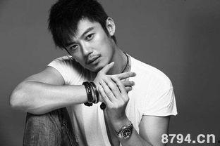 芦芳生个人资料简介,才华横溢的演员，演艺事业的多面手